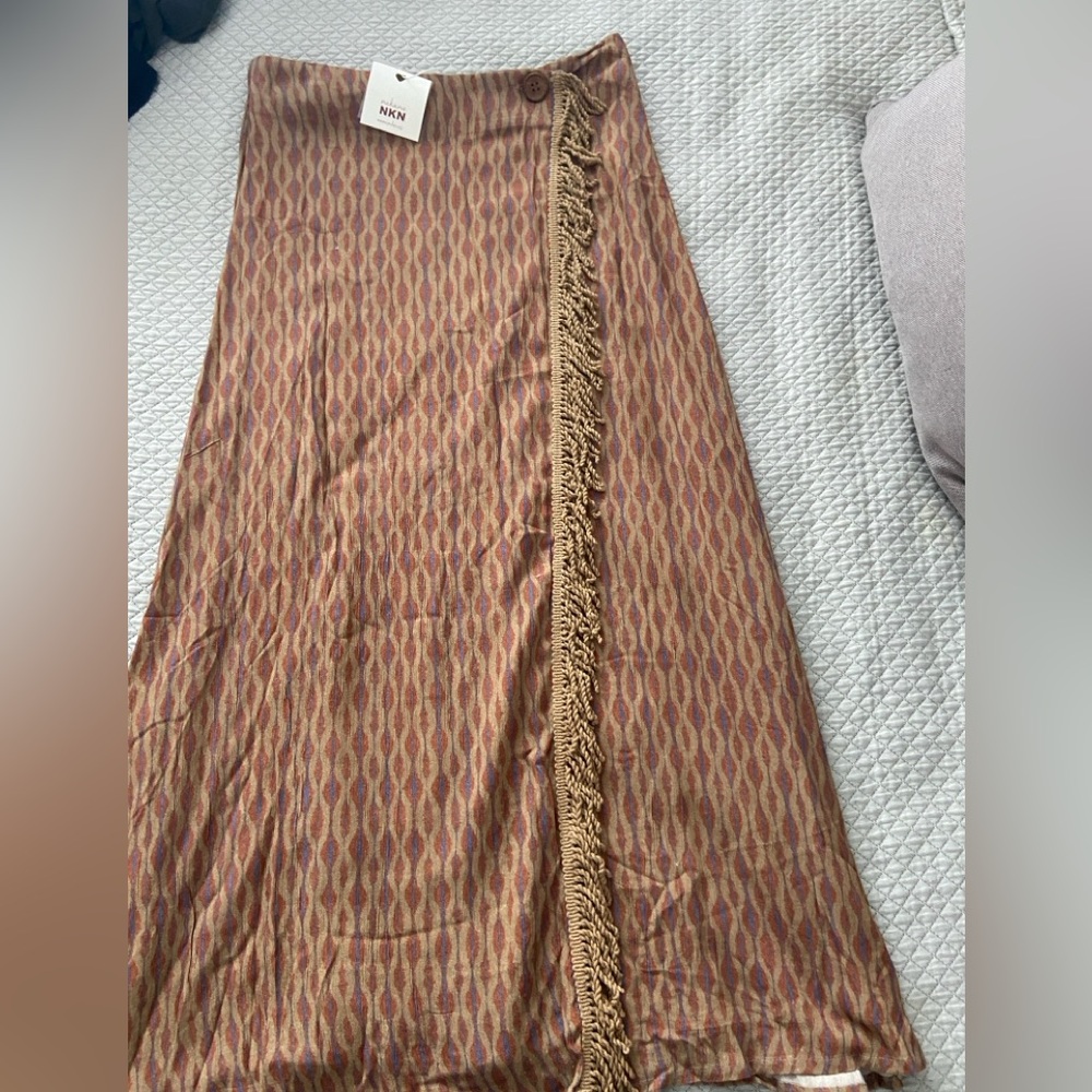 Women’s wrap skirt